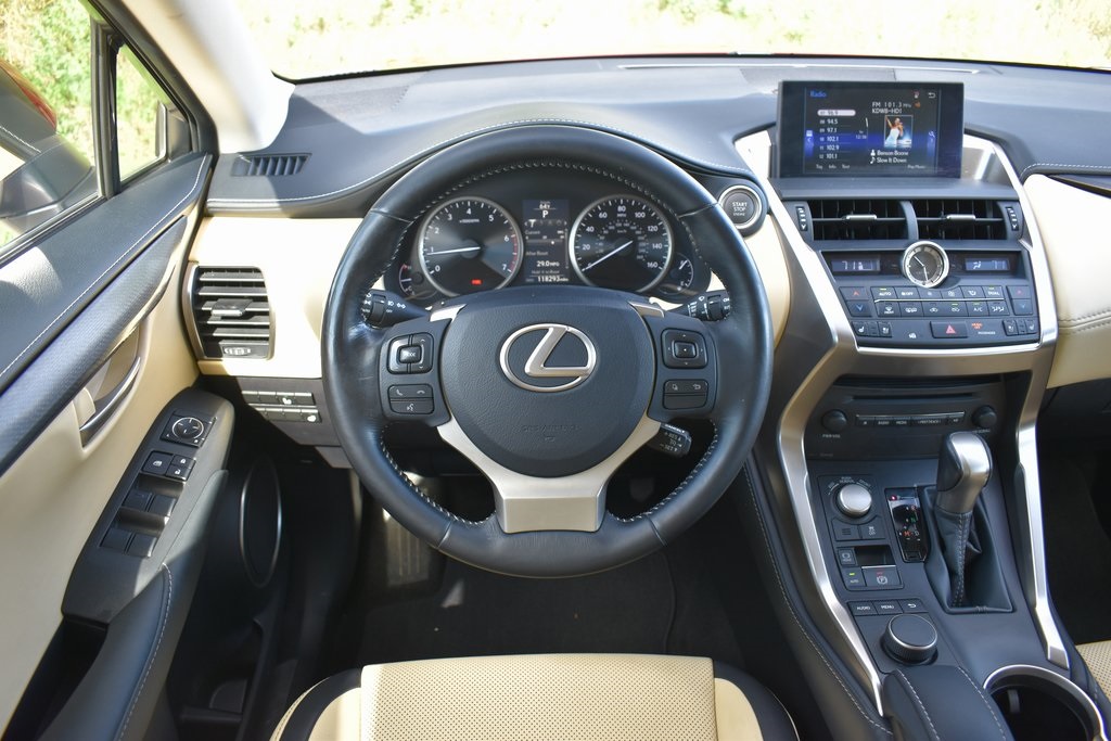 2015 Lexus NX 200t 7