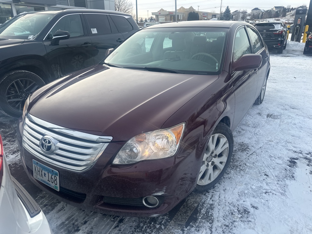 2010 Toyota Avalon XLS 4