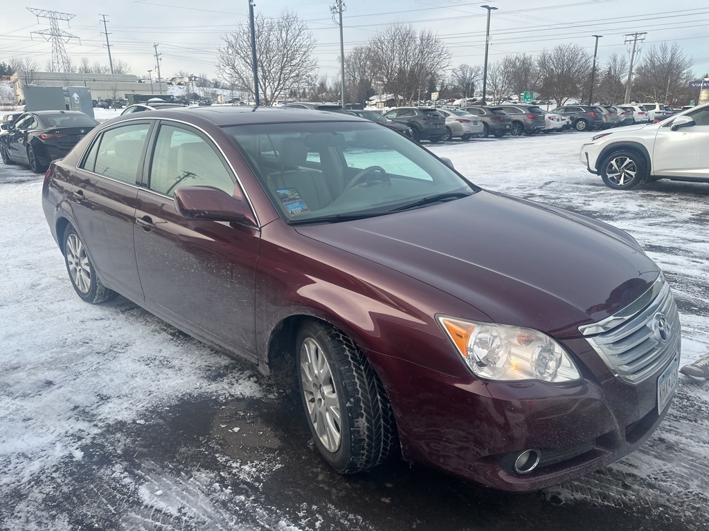 2010 Toyota Avalon XLS 6