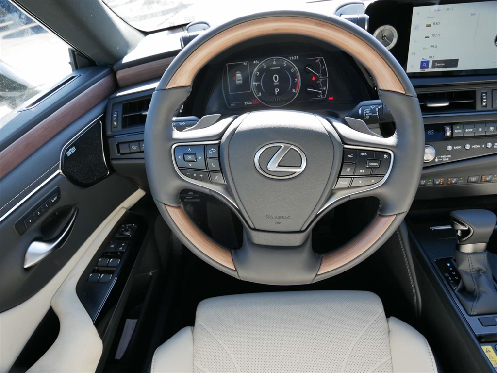 2025 Lexus ES 350 Luxury 11