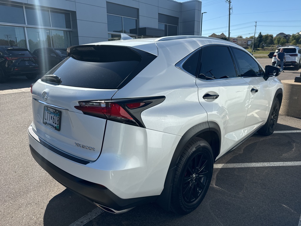 2016 Lexus NX 200t 9