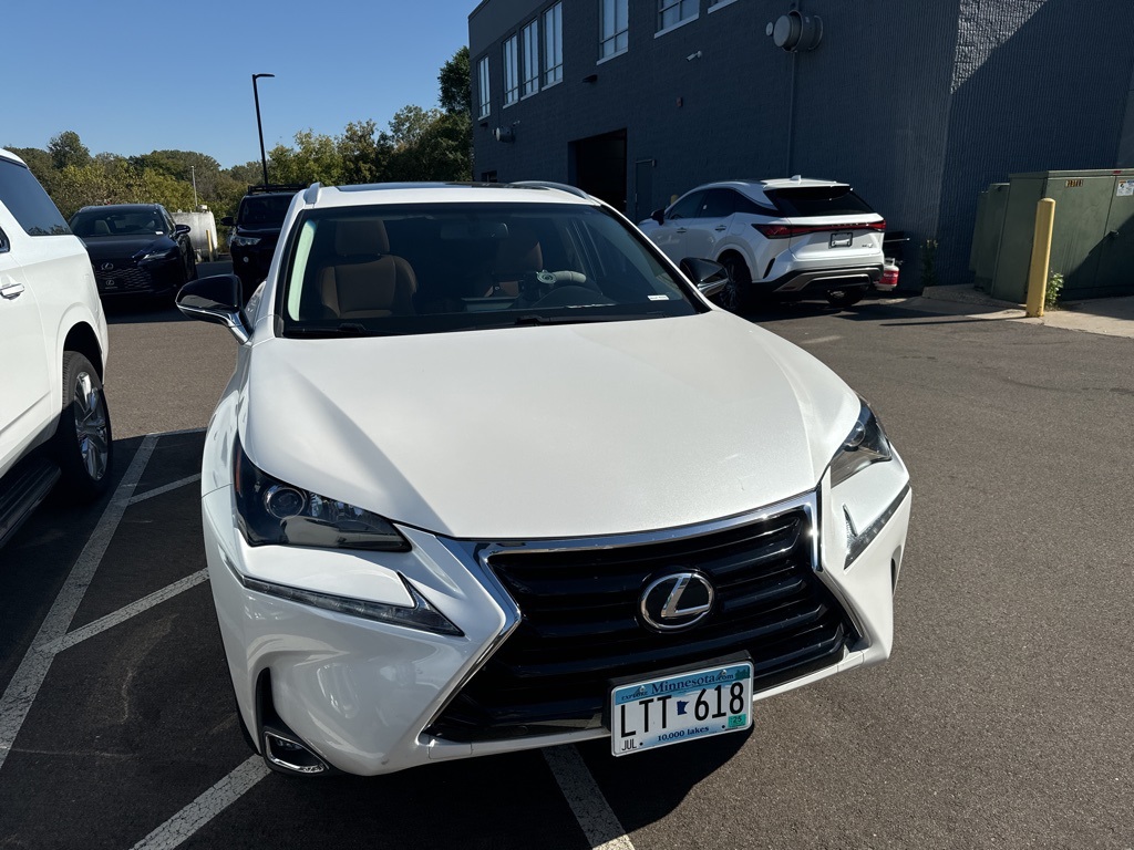 2016 Lexus NX 200t 11