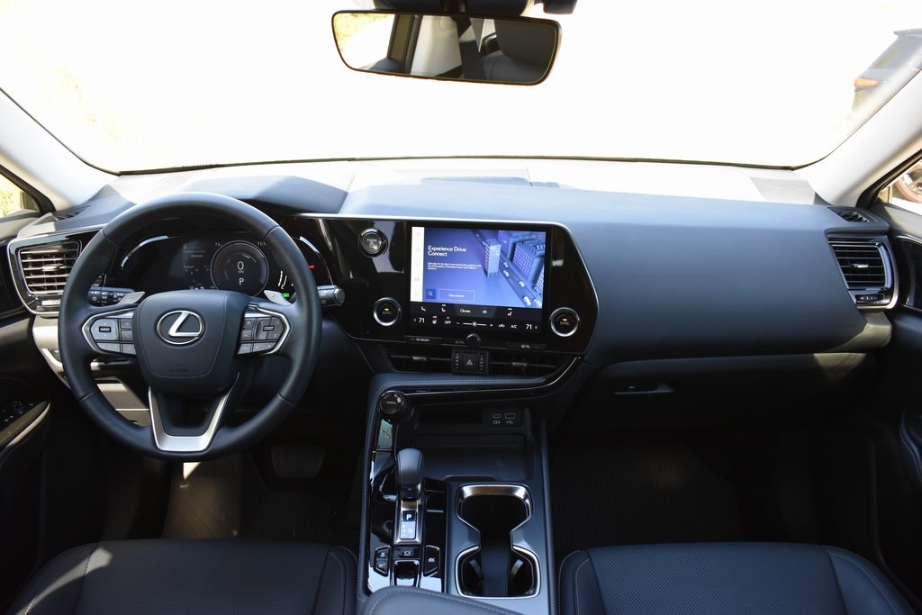 2023 Lexus NX 350h Base 9