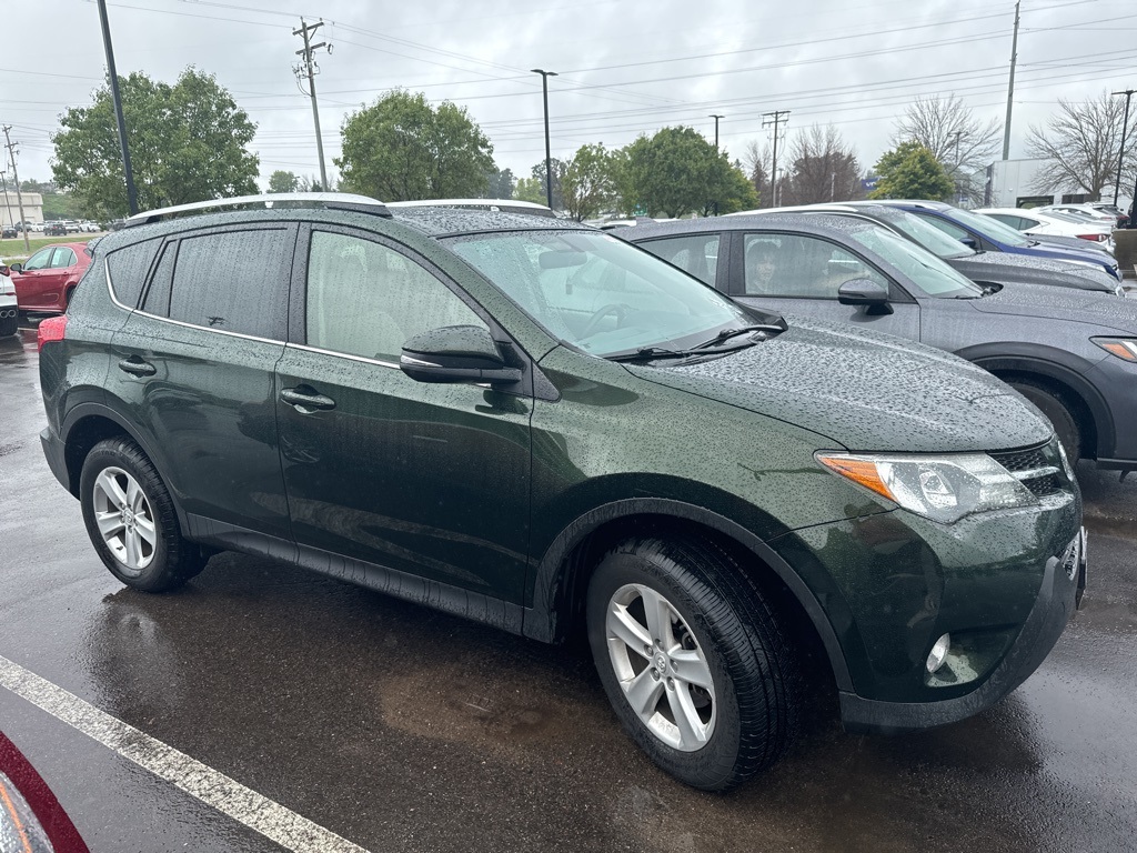 2013 Toyota RAV4 XLE 1