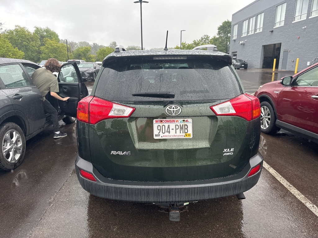 2013 Toyota RAV4 XLE 11