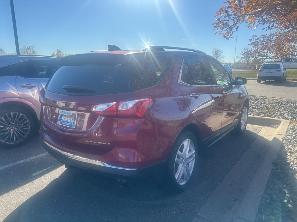 2020 Chevrolet Equinox Premier 7