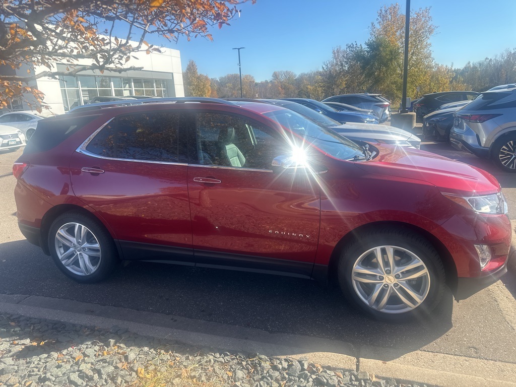 2020 Chevrolet Equinox Premier 9