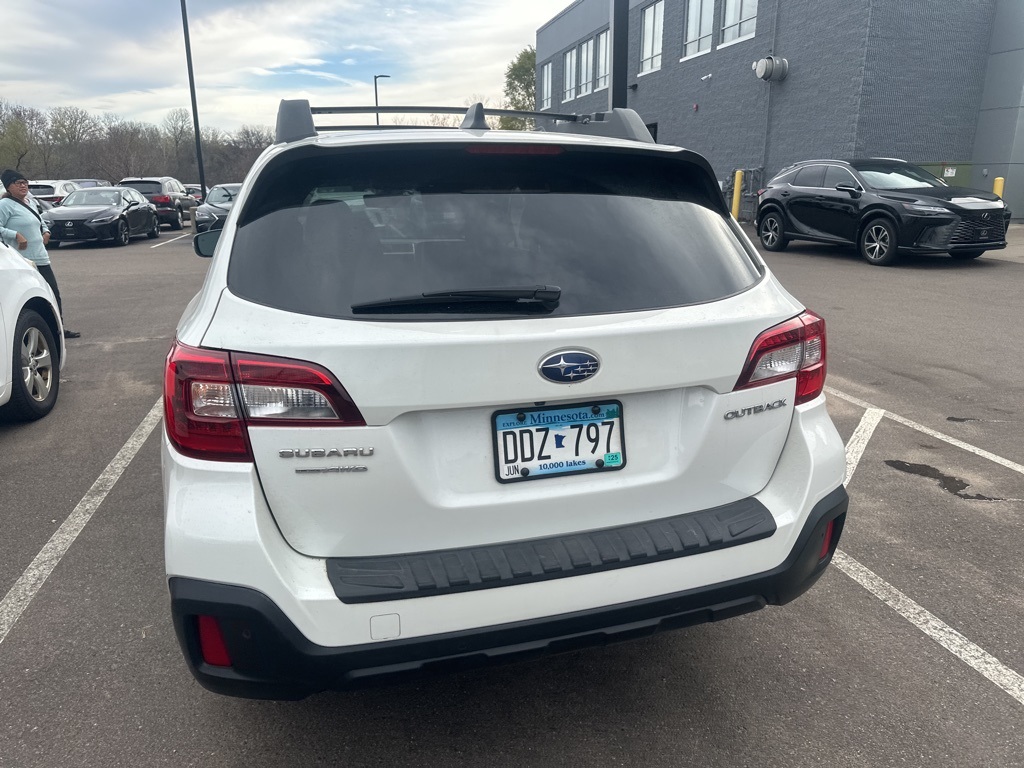 2019 Subaru Outback 2.5i 9