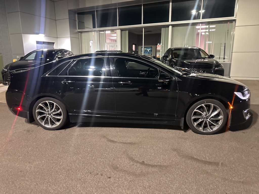 2017 Lincoln MKZ Reserve 13