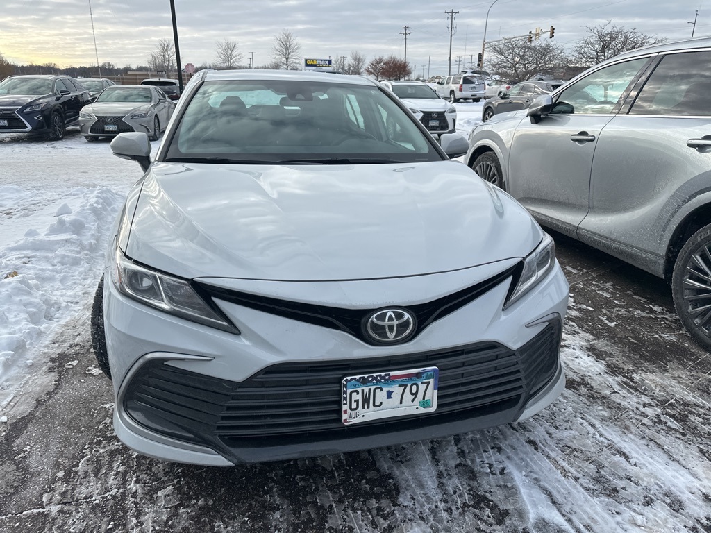 2022 Toyota Camry LE 4