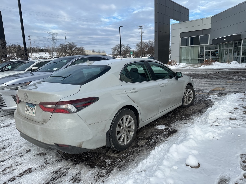 2022 Toyota Camry LE 12