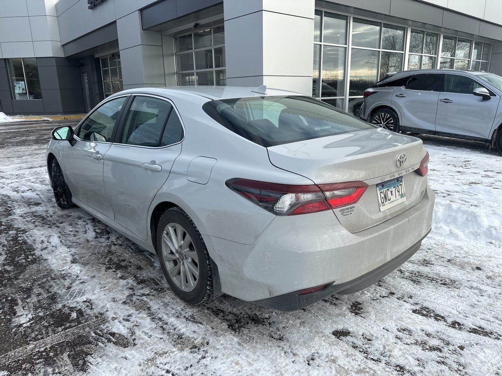 2022 Toyota Camry LE 19