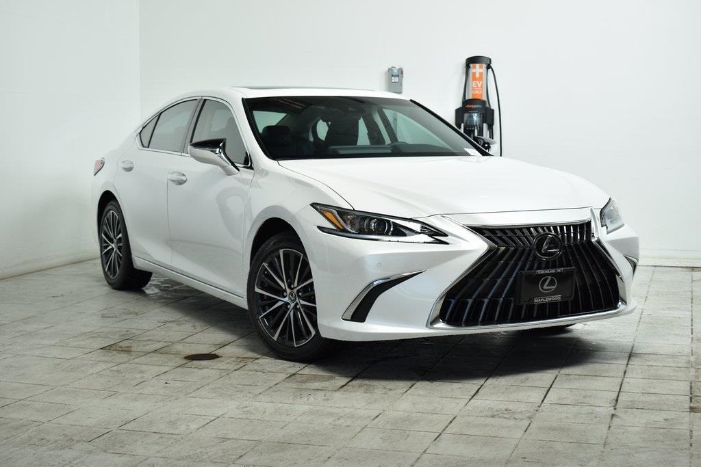 2024 Lexus ES 250 1