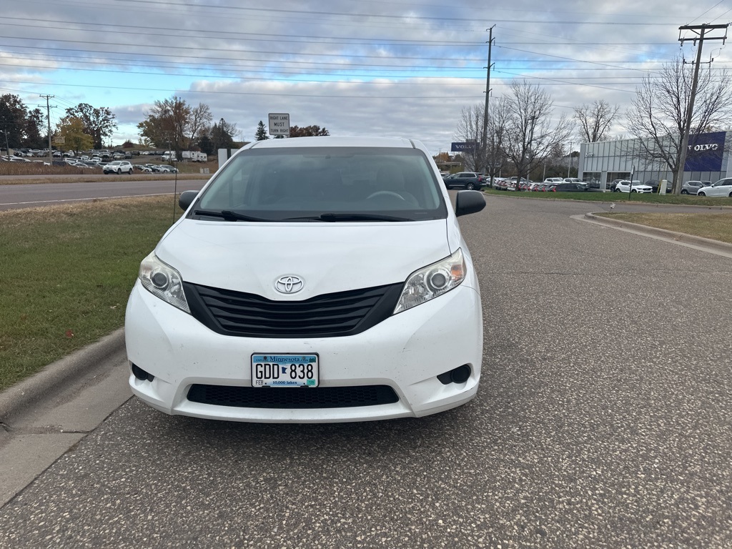 2011 Toyota Sienna Base 2