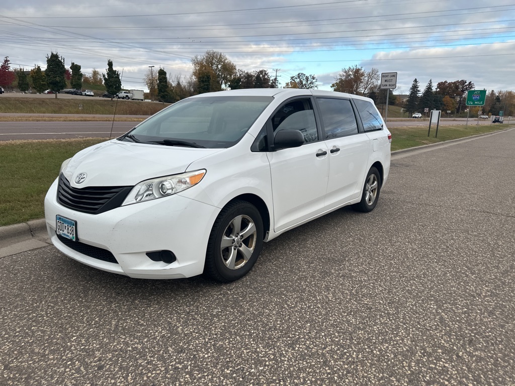 2011 Toyota Sienna Base 6