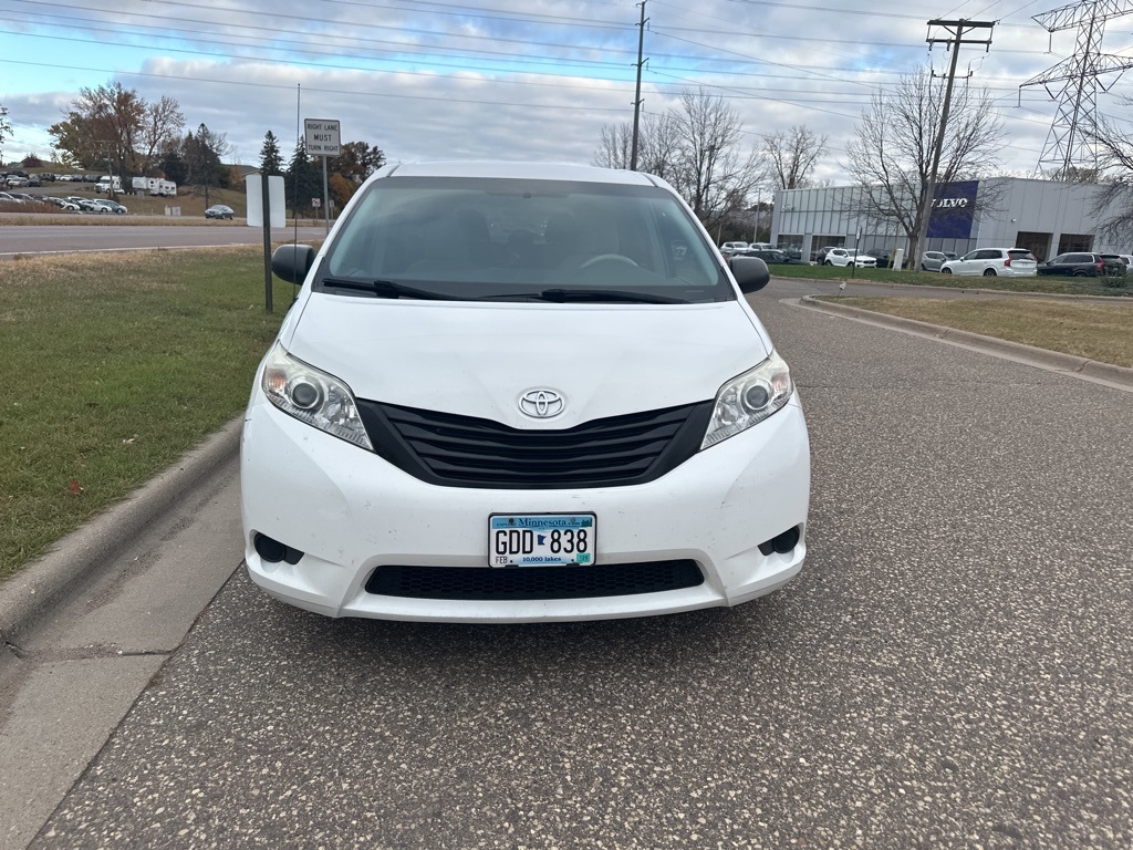 2011 Toyota Sienna Base 10