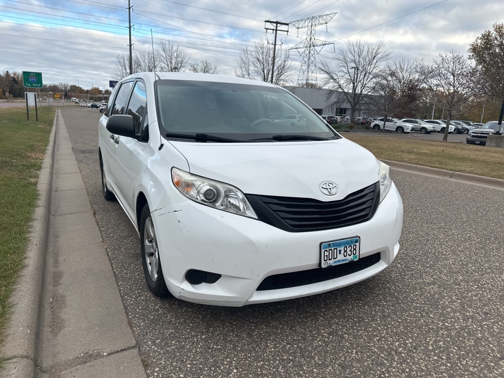 2011 Toyota Sienna Base 12