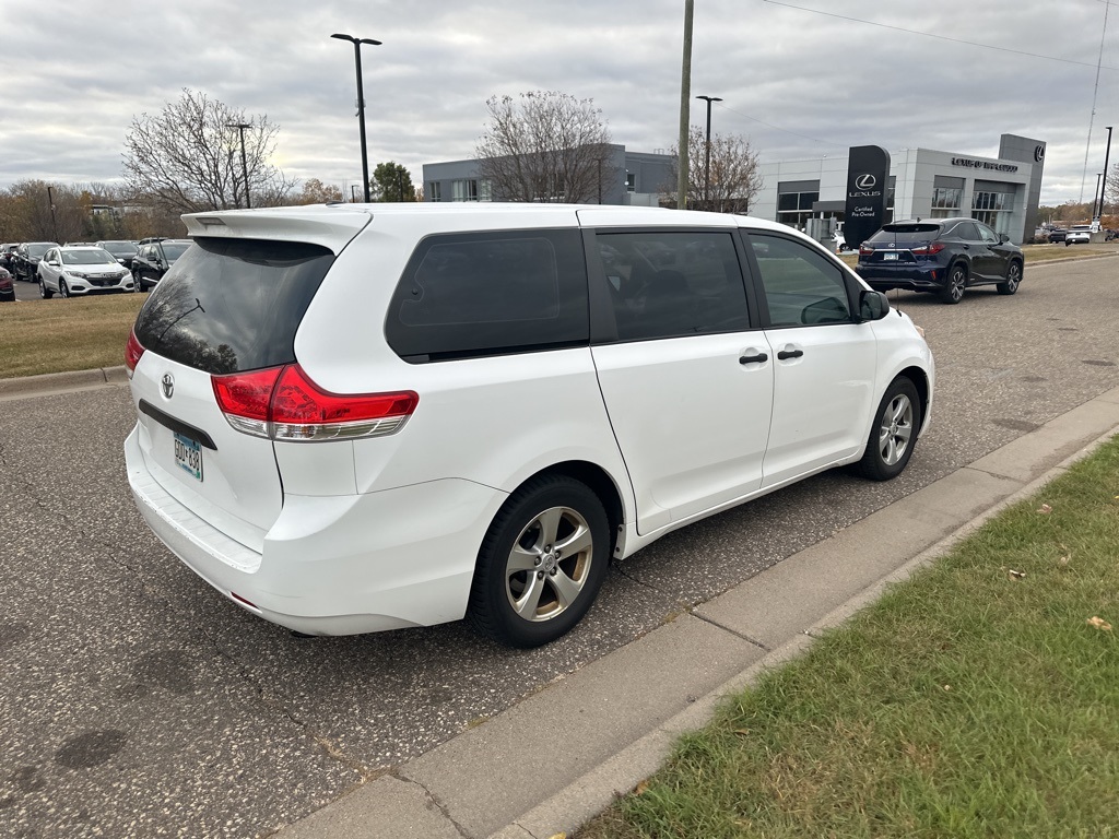 2011 Toyota Sienna Base 21