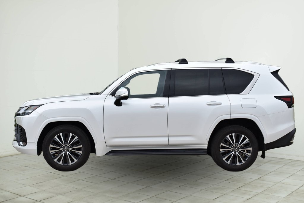 2023 Lexus LX 600 Premium 4