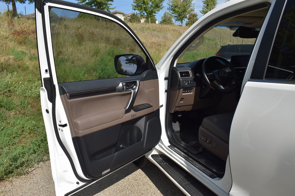 2023 Lexus GX 460 18