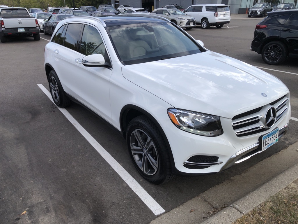 2017 Mercedes-Benz GLC GLC 300 10