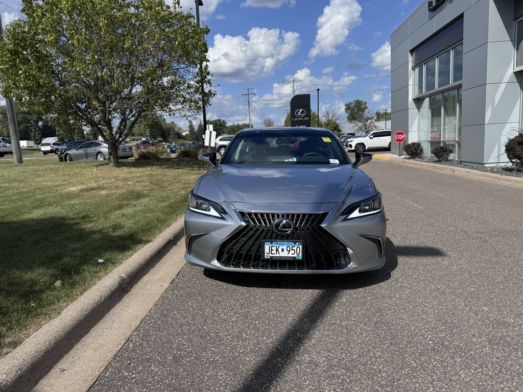 2022 Lexus ES 350 2