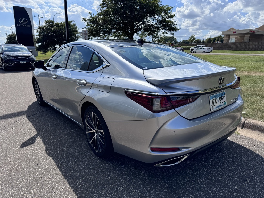 2022 Lexus ES 350 5