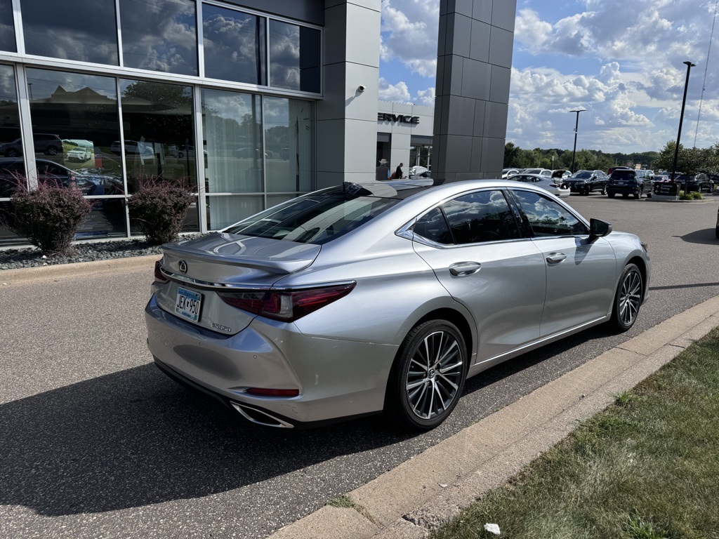 2022 Lexus ES 350 7