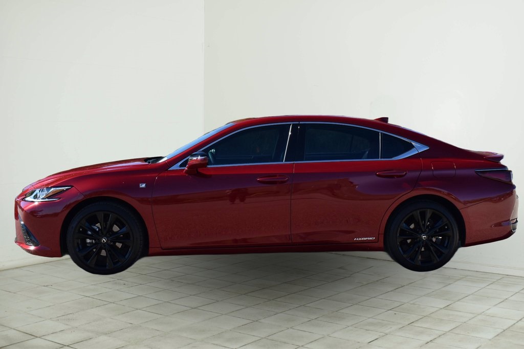 2022 Lexus ES 300h 4