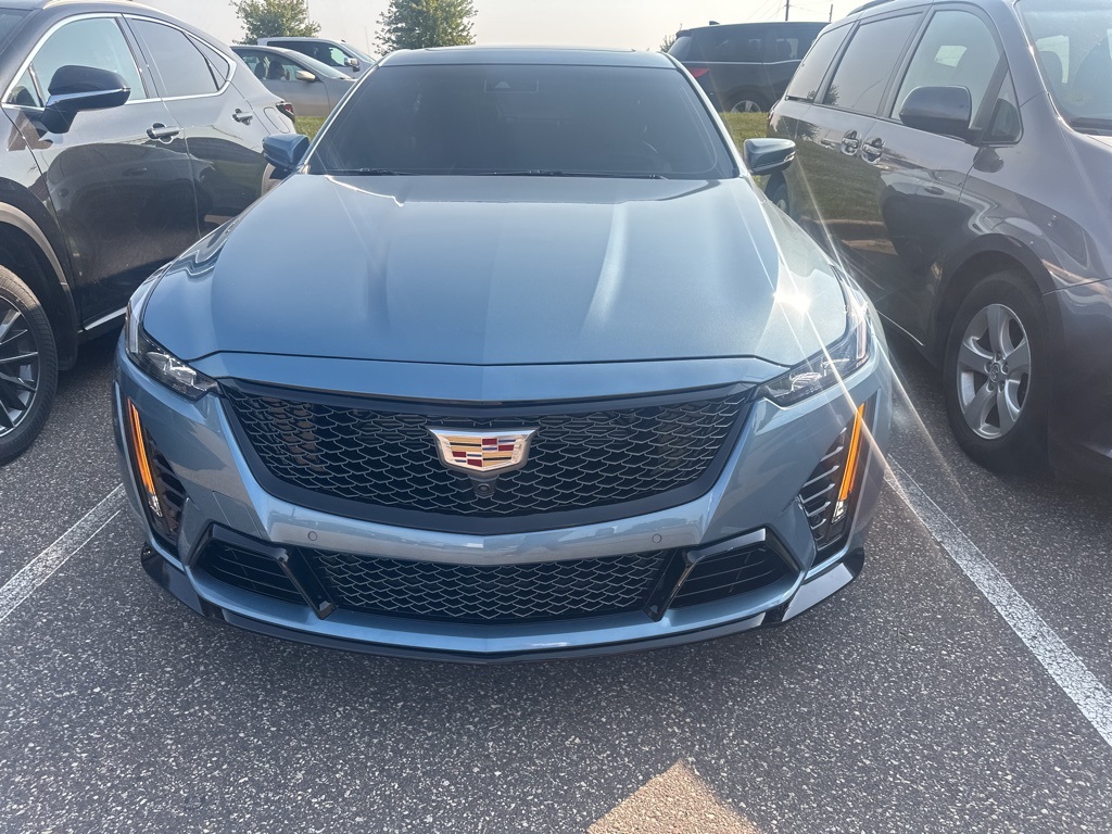 2023 Cadillac CT5 V-Series 2