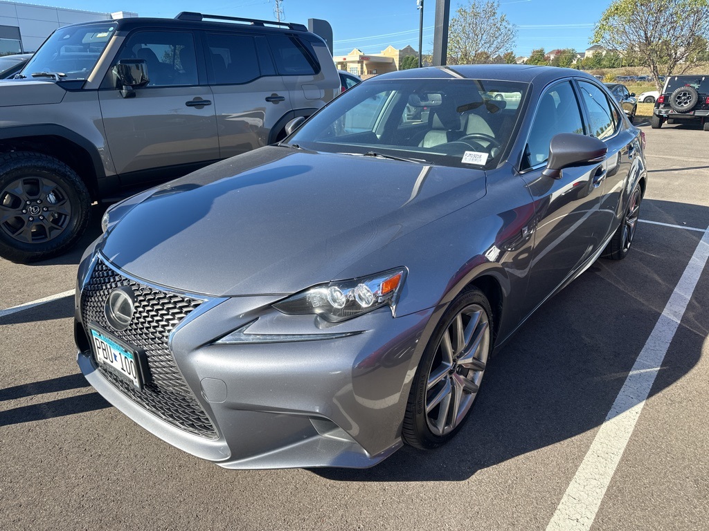 2016 Lexus IS 350 1