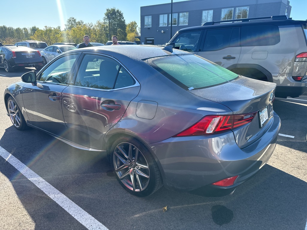 2016 Lexus IS 350 14