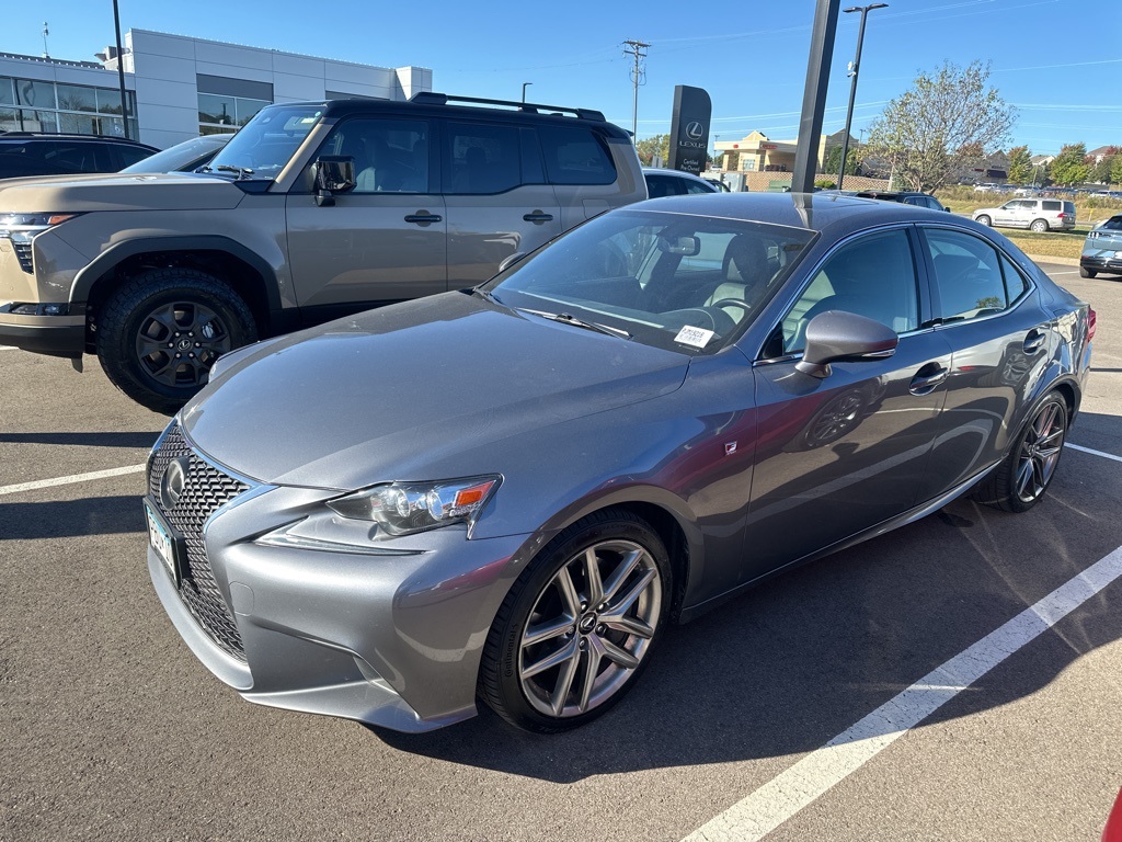 2016 Lexus IS 350 16