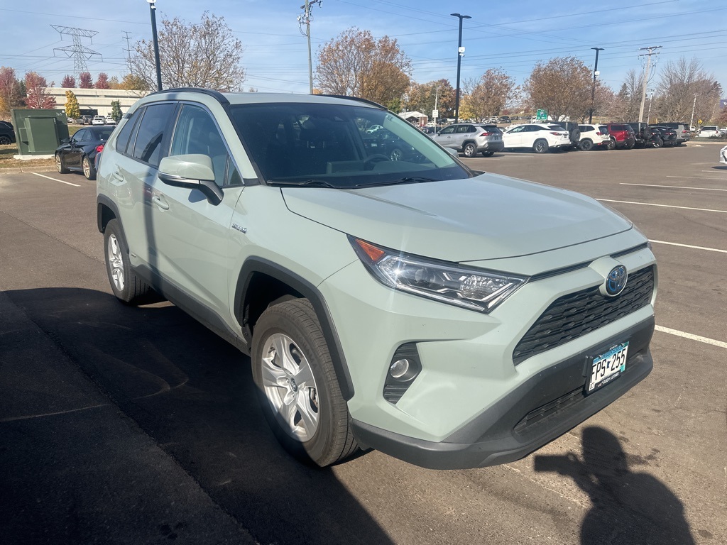 2021 Toyota RAV4 Hybrid XLE 1