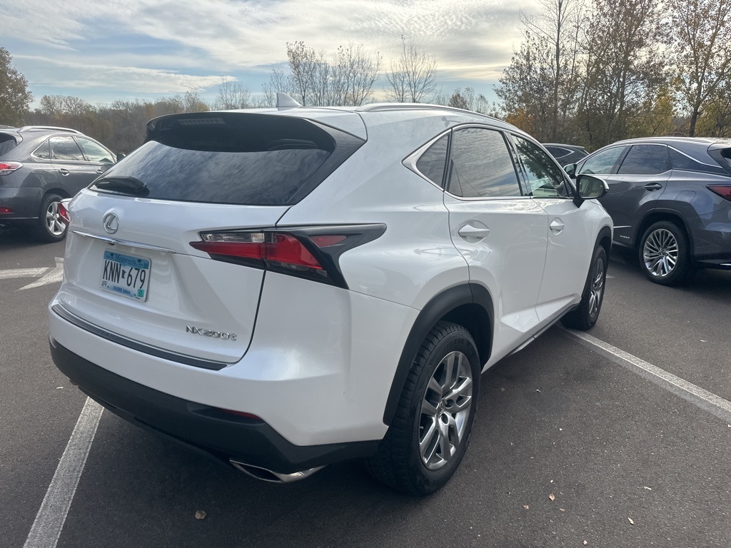 2016 Lexus NX 200t 7