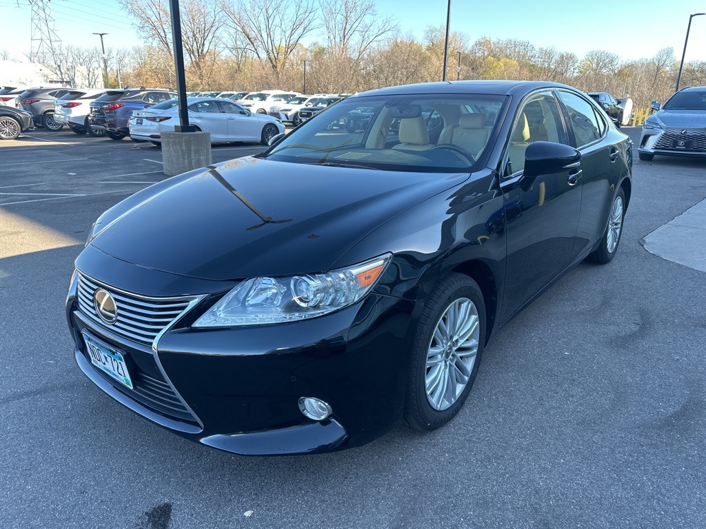 2013 Lexus ES 350 1