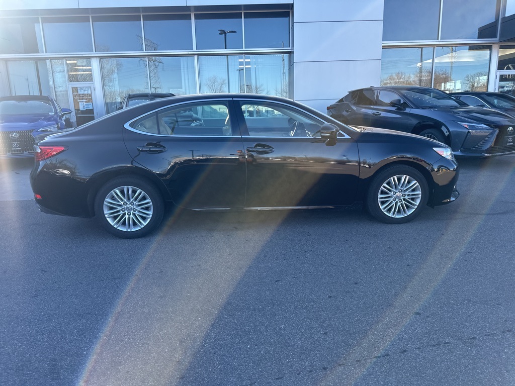 2013 Lexus ES 350 11