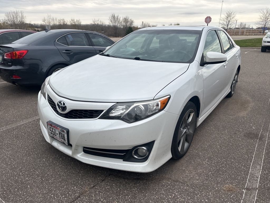 2012 Toyota Camry SE 3