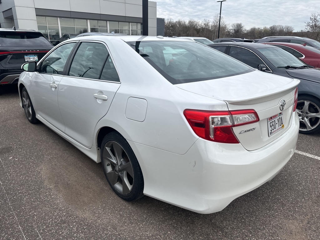 2012 Toyota Camry SE 8