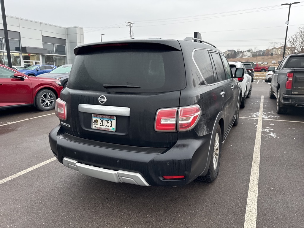 2017 Nissan Armada SV 10