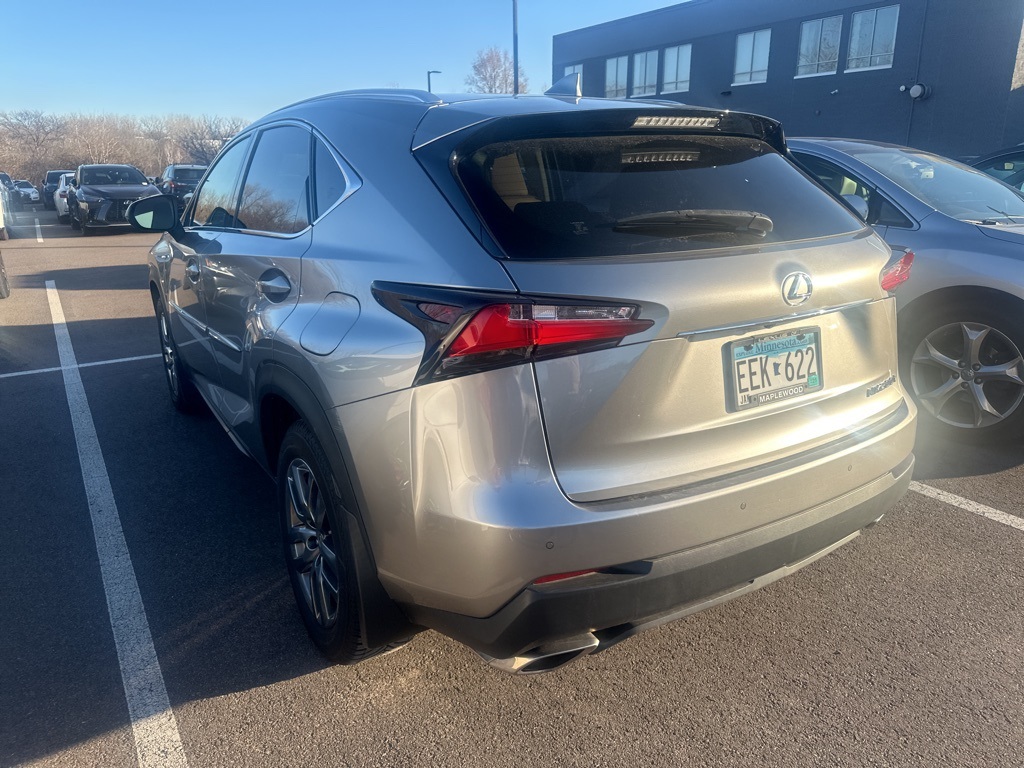 2016 Lexus NX 200t 4