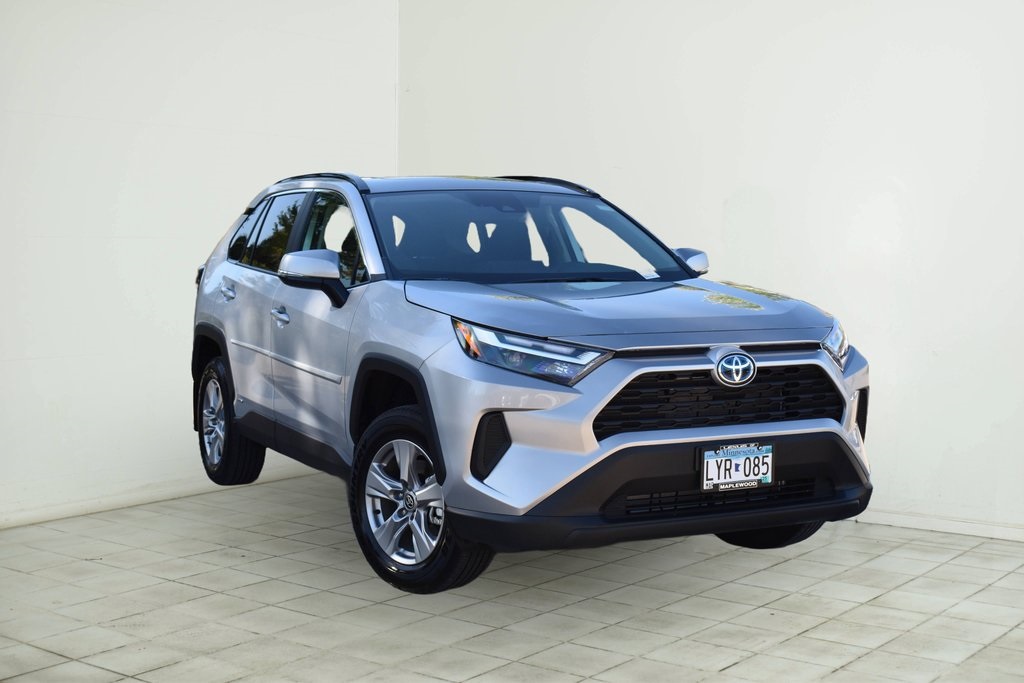 2024 Toyota RAV4 Hybrid XLE 1