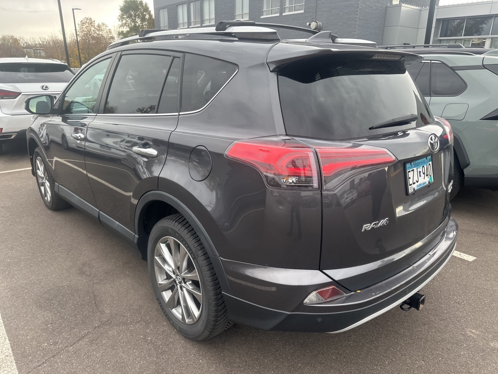 2016 Toyota RAV4 Limited 10