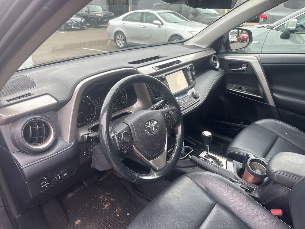 2016 Toyota RAV4 Limited 14