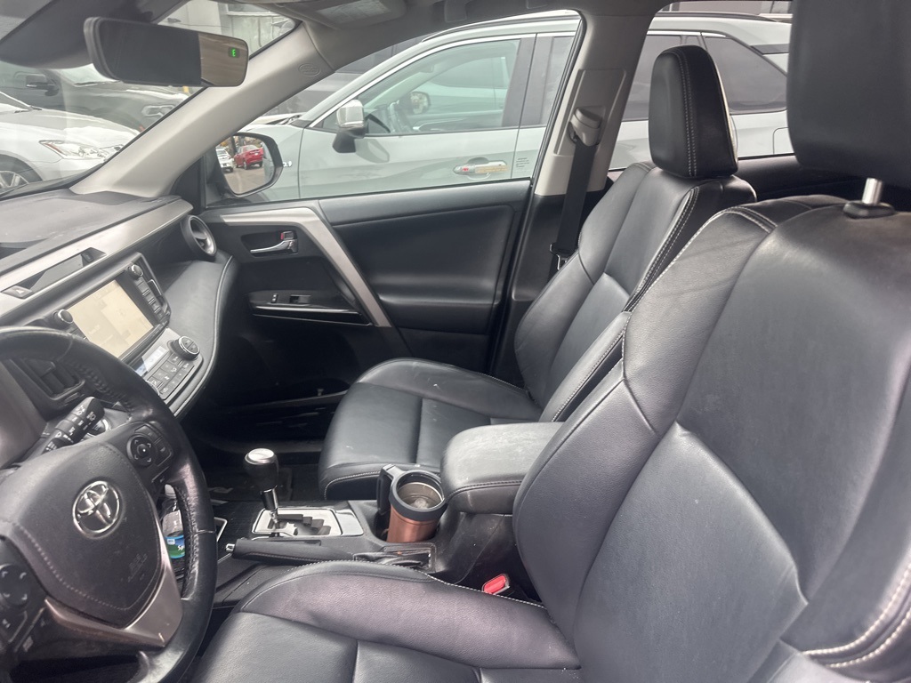 2016 Toyota RAV4 Limited 16