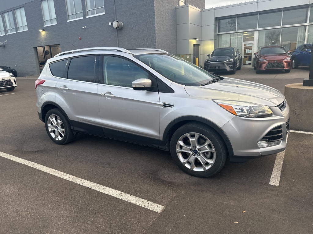 2016 Ford Escape Titanium 9