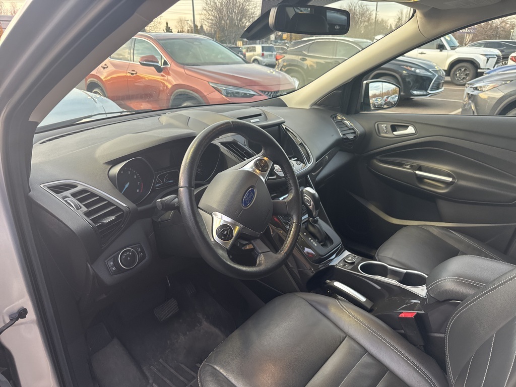 2016 Ford Escape Titanium 25