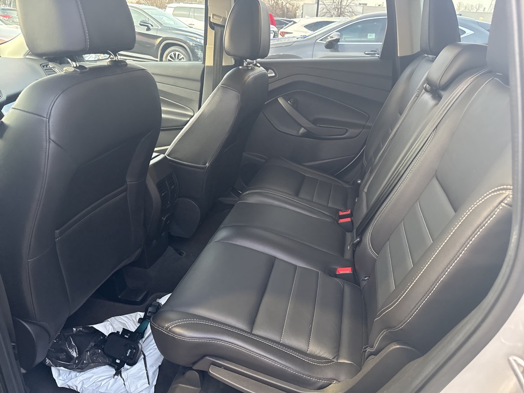 2016 Ford Escape Titanium 26