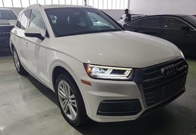 2018 Audi Q5 2.0T Premium Plus 1