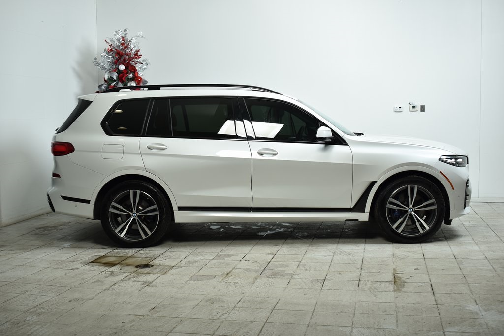 2022 BMW X7 xDrive40i 2